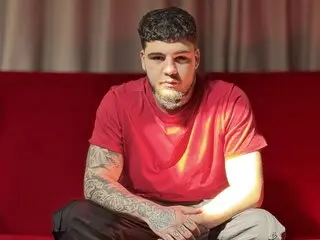 DominicMyles anal