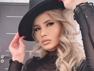 MoniqueSin ass