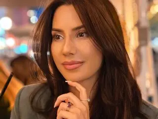AlexiaNova shows