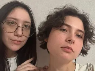 DoreenAndBecki online