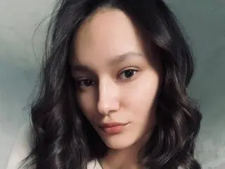 ElianaAdelizzi shows